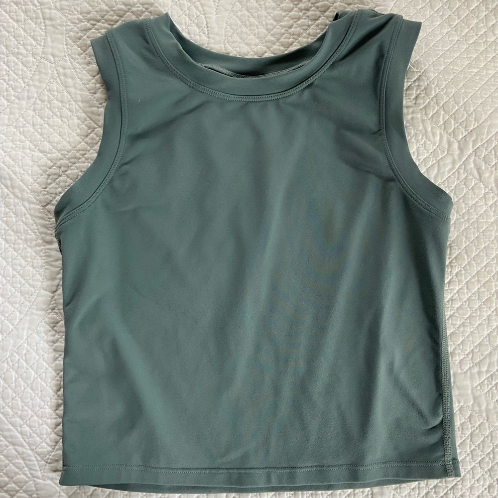 paragon fit wear athletic cropped tank